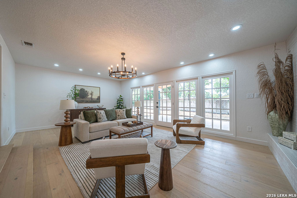 118 Tophill San Antonio TX 78209