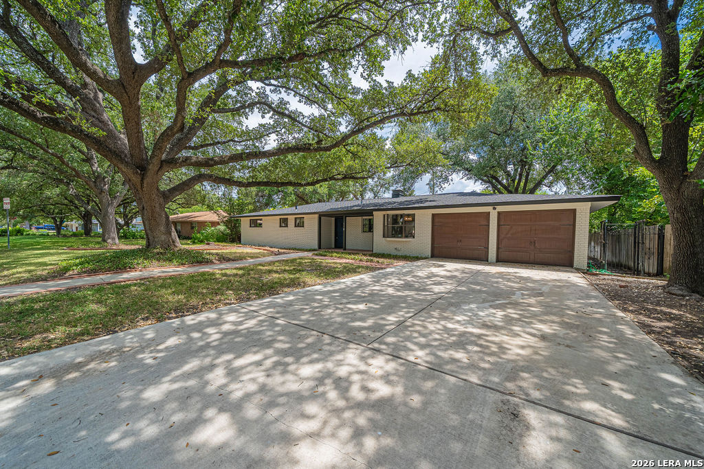 118 Tophill San Antonio TX 78209