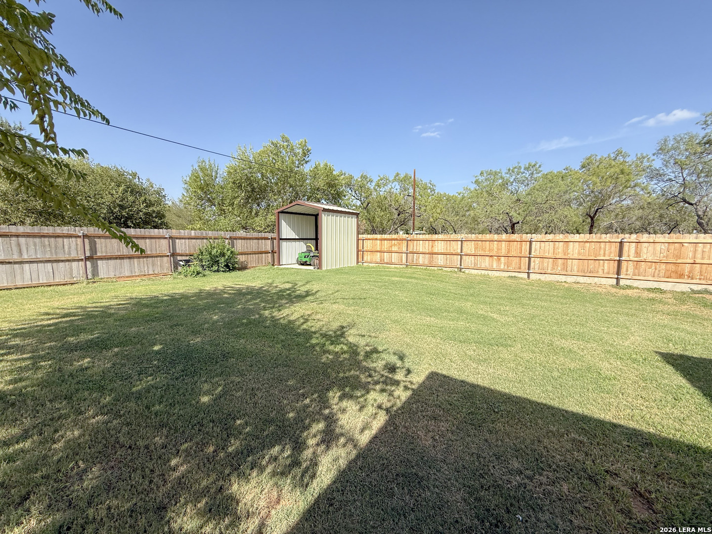 300 Bluebonnet Avenue Devine TX 78016