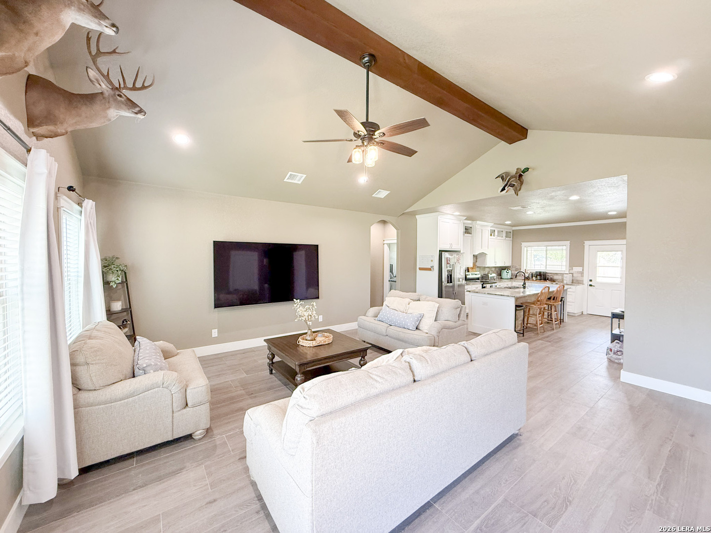 300 Bluebonnet Avenue Devine TX 78016