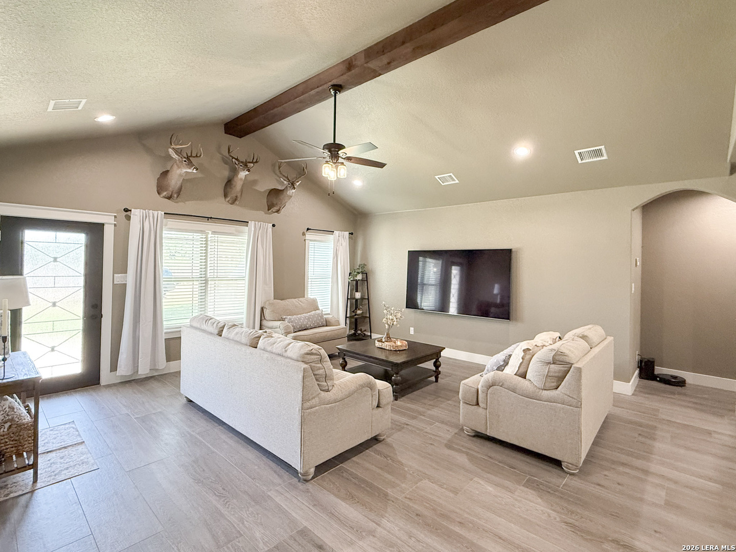 300 Bluebonnet Avenue Devine TX 78016