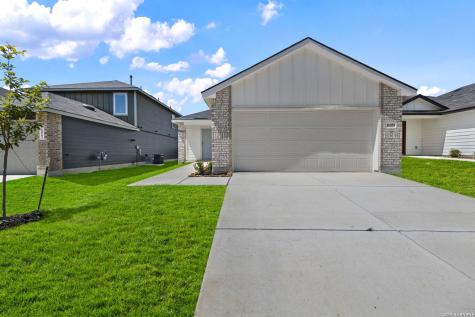 16059 Mahogany Way Elmendorf TX 78112