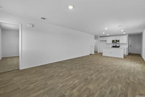 16059 Mahogany Way Elmendorf TX 78112