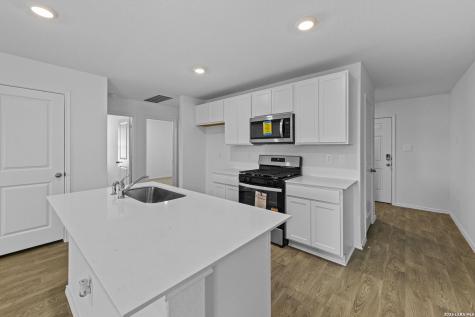 16059 Mahogany Way Elmendorf TX 78112