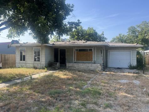 381 Perryman Street New Braunfels TX 78130