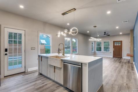 915 Mason San Antonio TX 78208