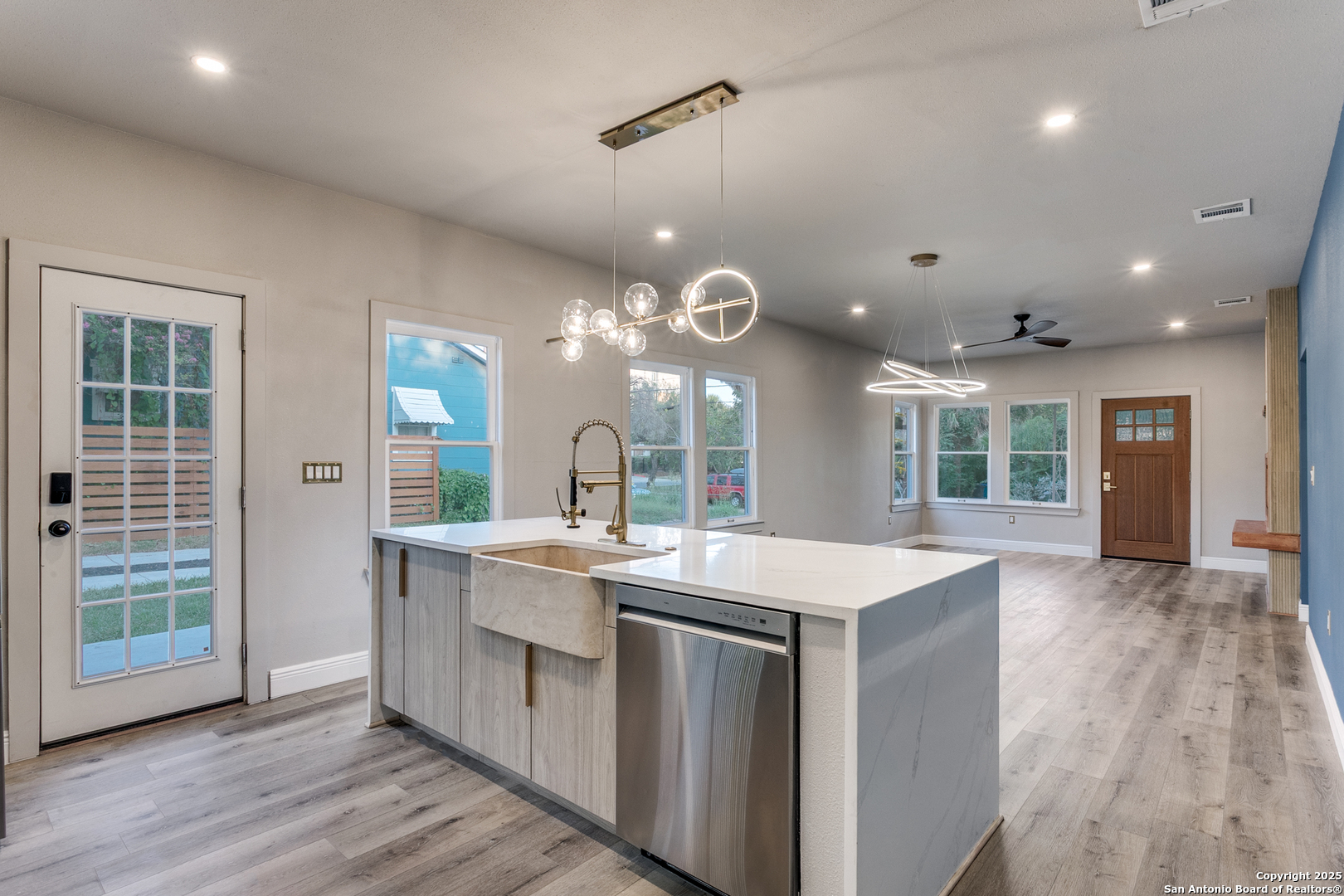 915 Mason San Antonio TX 78208
