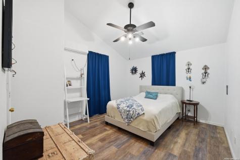 3400 Lakeview Canyon Lake TX 78133