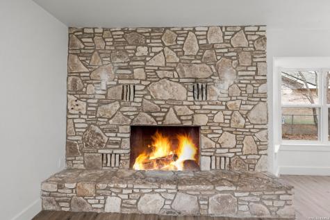 2311 Trails End Kerrville TX 78028