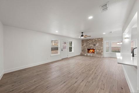 2311 Trails End Kerrville TX 78028