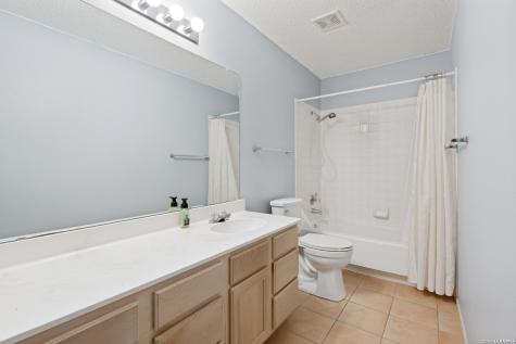 17503 Sapphire Rim Drive San Antonio TX 78232