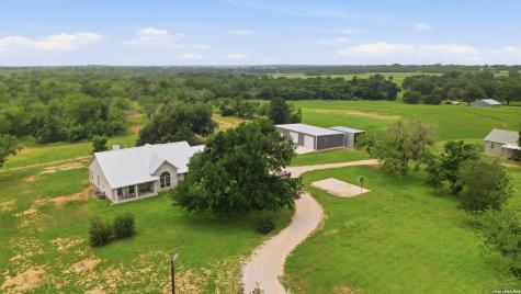 10210 S State Highway 123 Seguin TX 78155