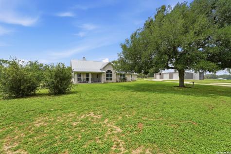 10210 S State Highway 123 Seguin TX 78155