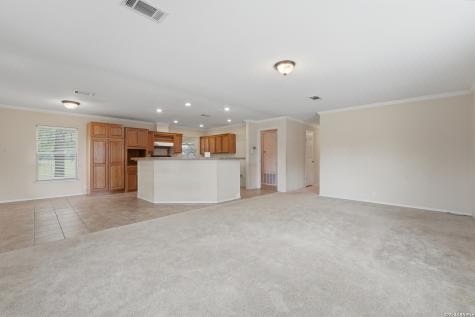 10210 S State Highway 123 Seguin TX 78155