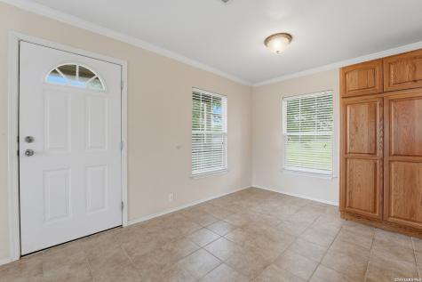 10210 S State Highway 123 Seguin TX 78155