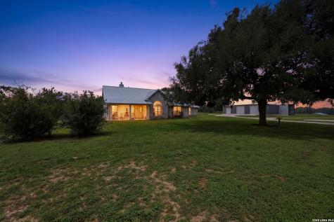 10210 S State Highway 123 Seguin TX 78155