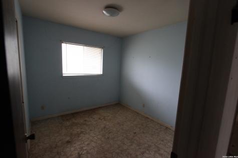 4442 Desert View San Antonio TX 78217