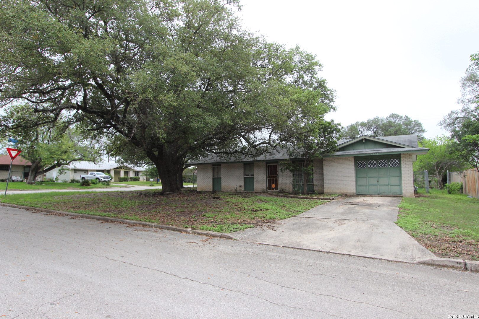 4442 Desert View San Antonio TX 78217