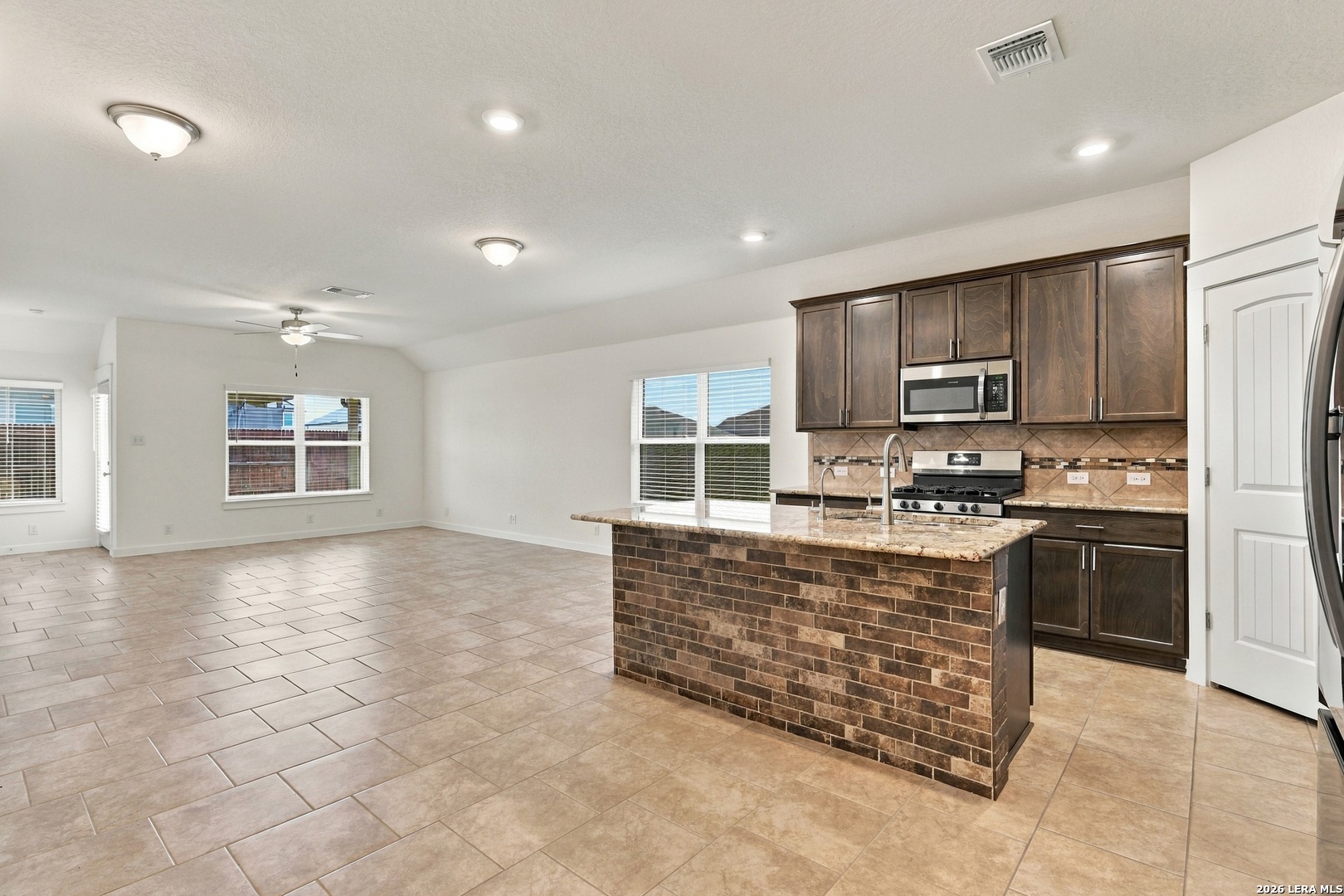 517 Candor Stone Cibolo TX 78108