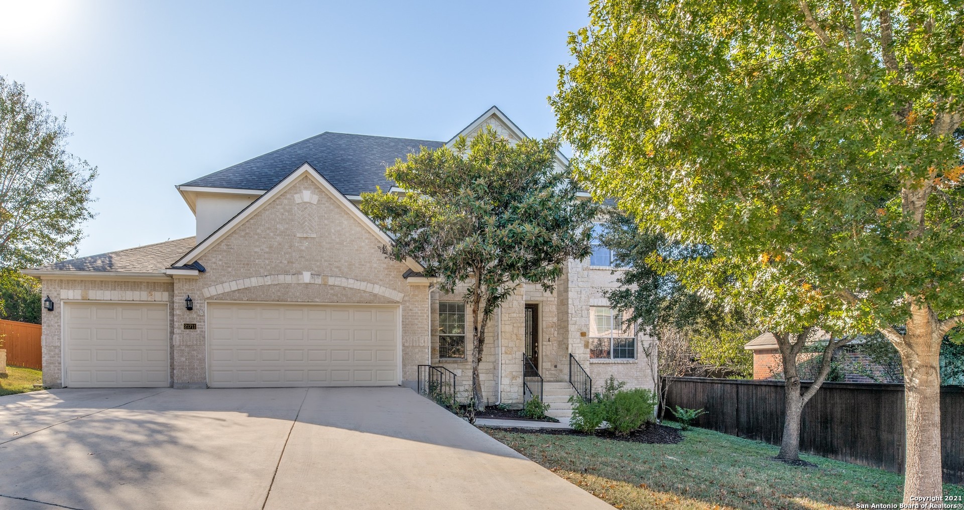21711 Givenchy Hill San Antonio TX 78256