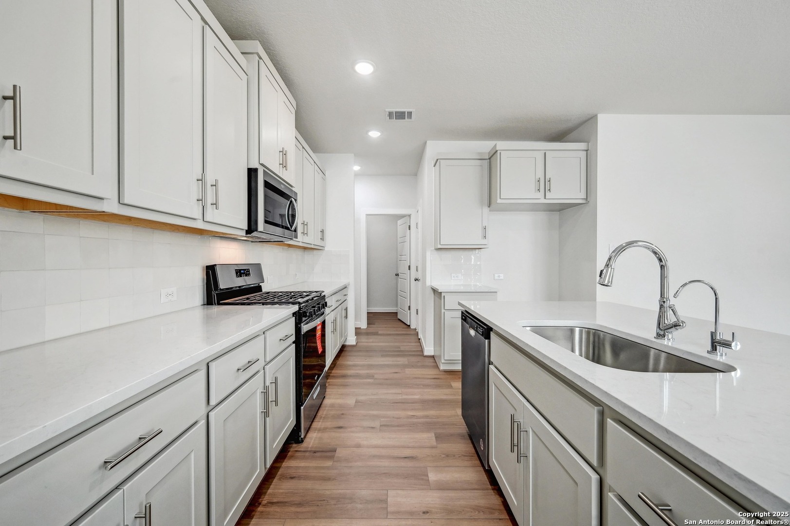 6014 Calgary Park San Antonio TX 78233