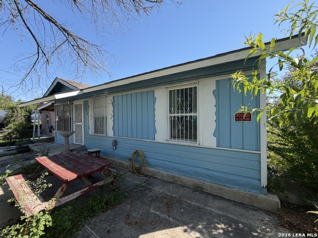 326 S San Joaquin Avenue San Antonio TX 78237