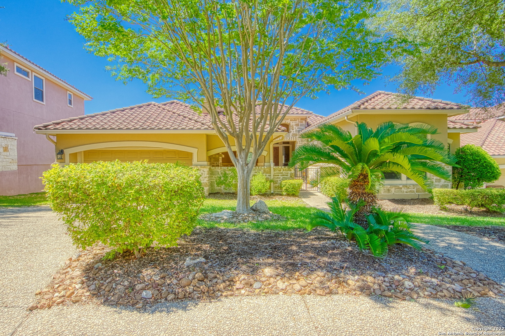 1202 Via Belcanto San Antonio TX 78260
