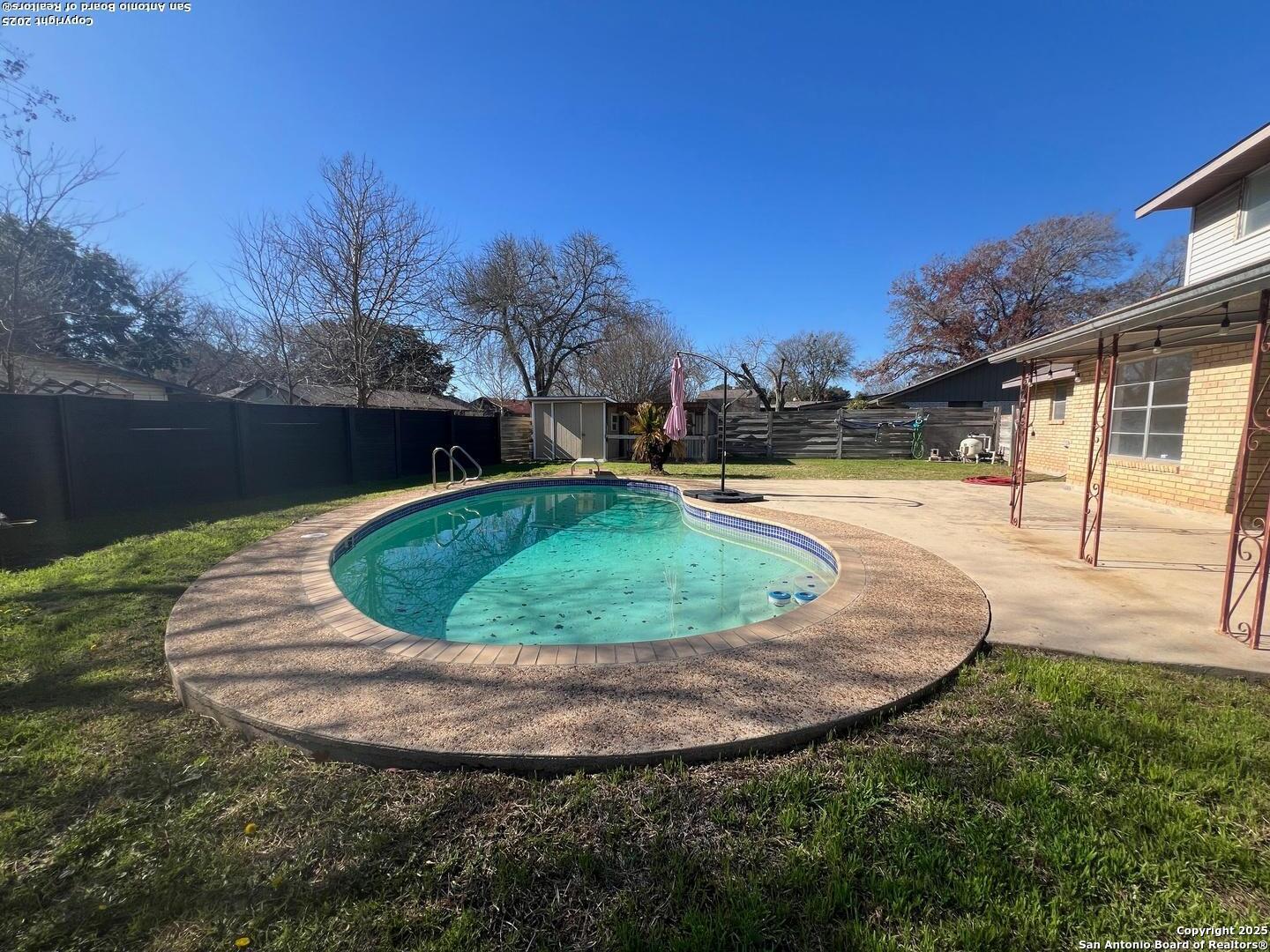 208 Greentree Schertz TX 78154