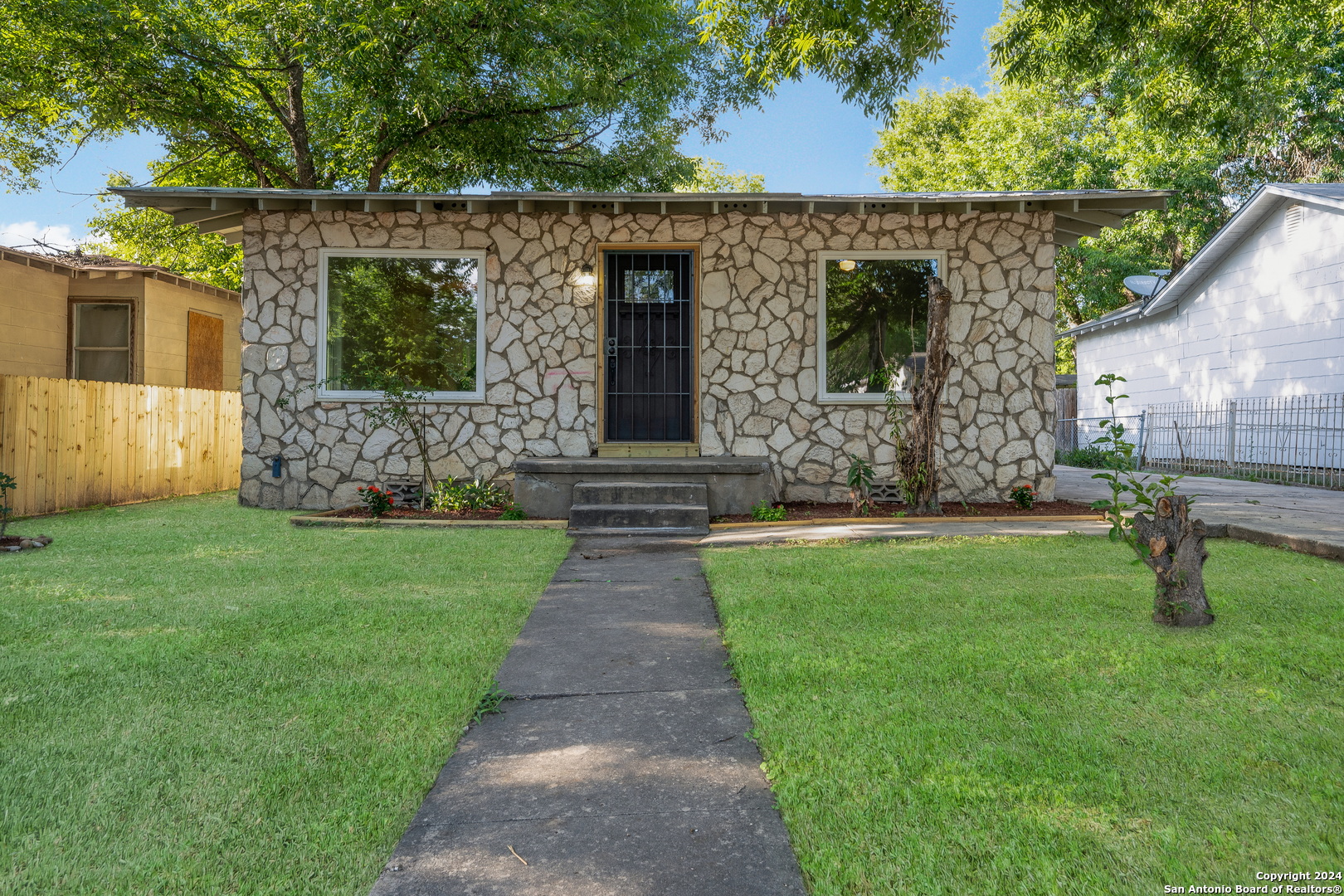 647 Mclaughlin Avenue San Antonio TX 78211