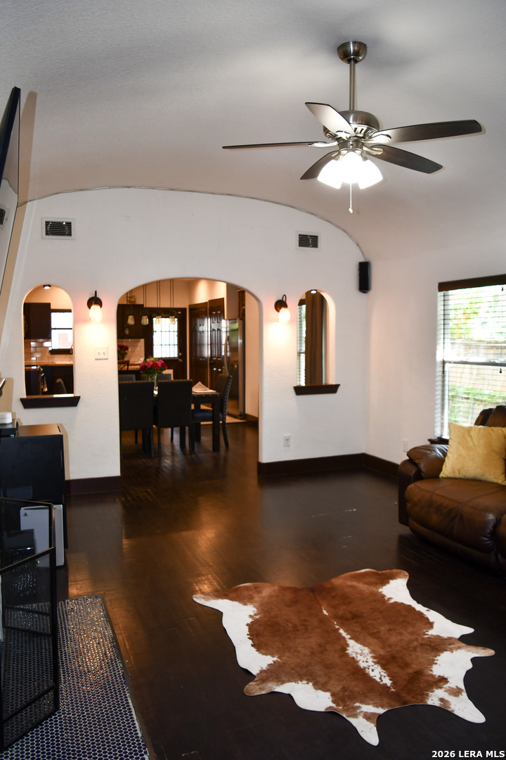 1406 Fulton Avenue San Antonio TX 78201