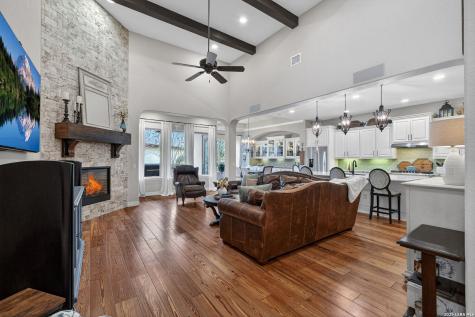 29118 Bambi Boerne TX 78006