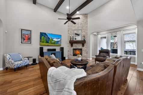 29118 Bambi Boerne TX 78006