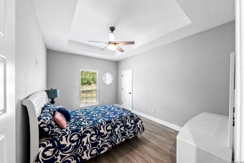 156 Crescent Ridge Adkins TX 78101