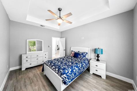 156 Crescent Ridge Adkins TX 78101