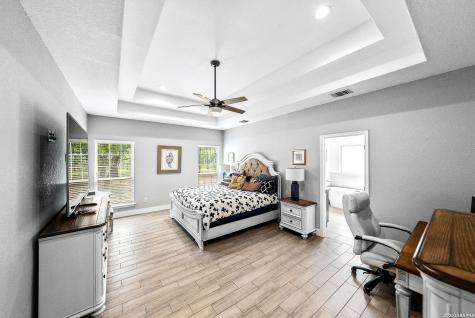 156 Crescent Ridge Adkins TX 78101