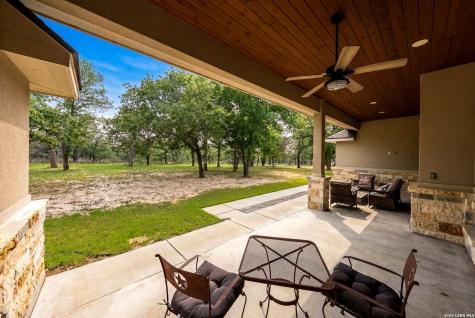 156 Crescent Ridge Adkins TX 78101
