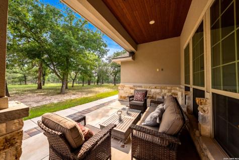 156 Crescent Ridge Adkins TX 78101