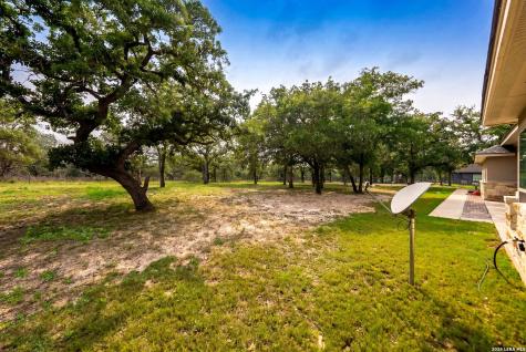 156 Crescent Ridge Adkins TX 78101