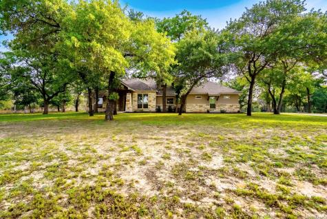 156 Crescent Ridge Adkins TX 78101