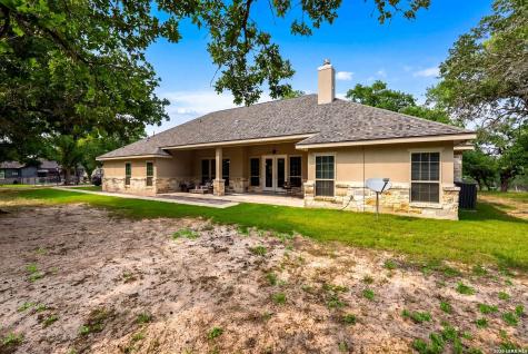 156 Crescent Ridge Adkins TX 78101