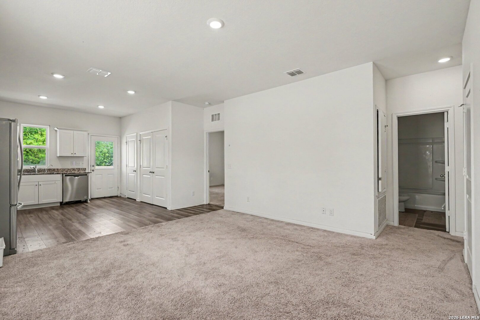 5608 Pearl Meadow Converse TX 78109