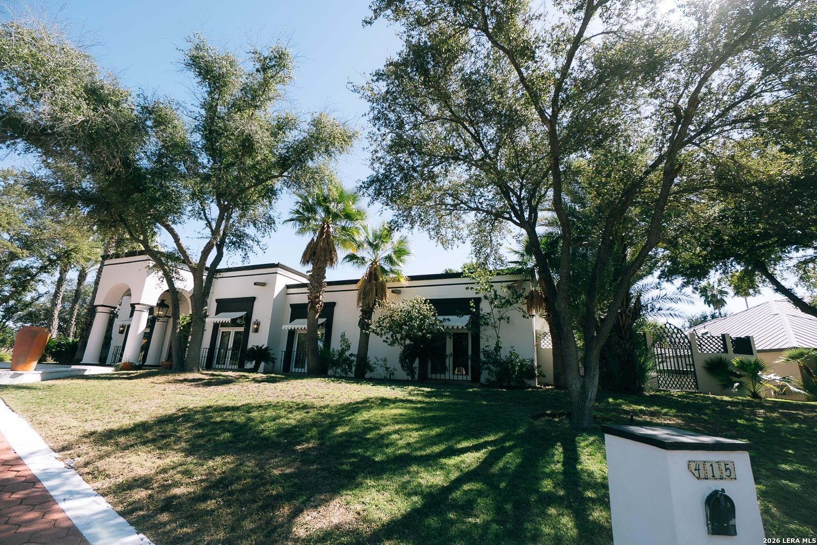 415 Merlin Road Laredo TX 78041