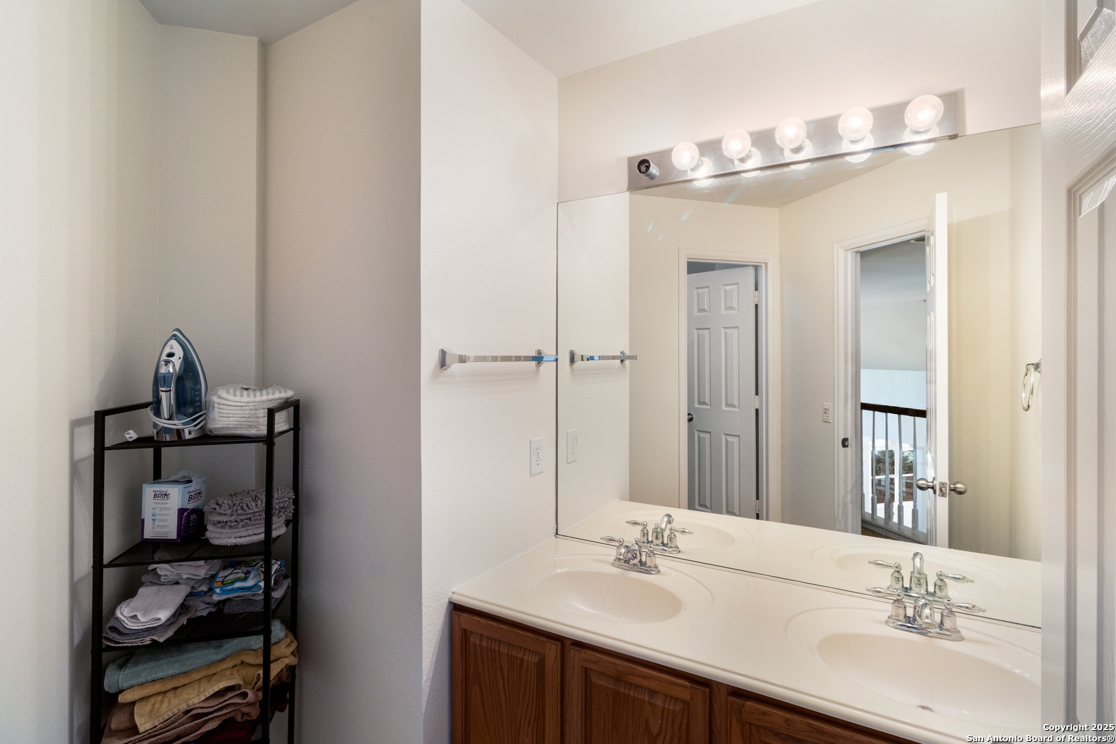 100 Green Stone Cibolo TX 78108