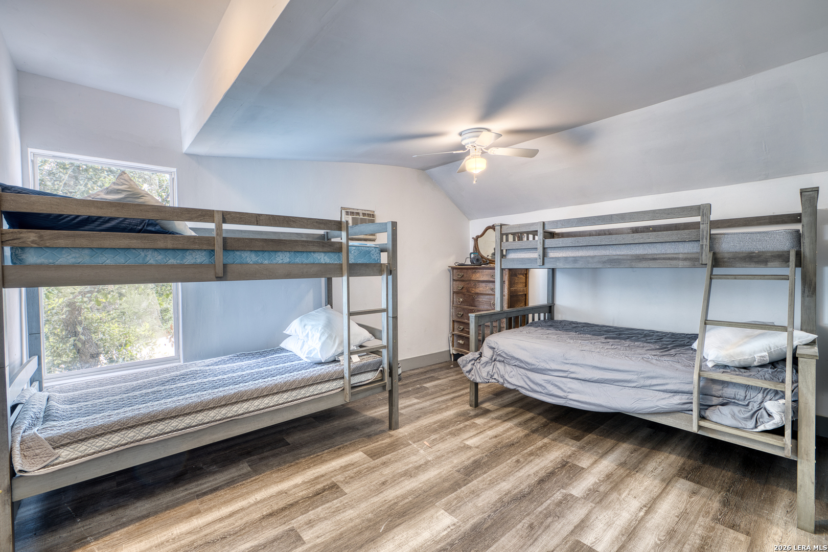 574 N Saddle Mountain Road Leakey TX 78873