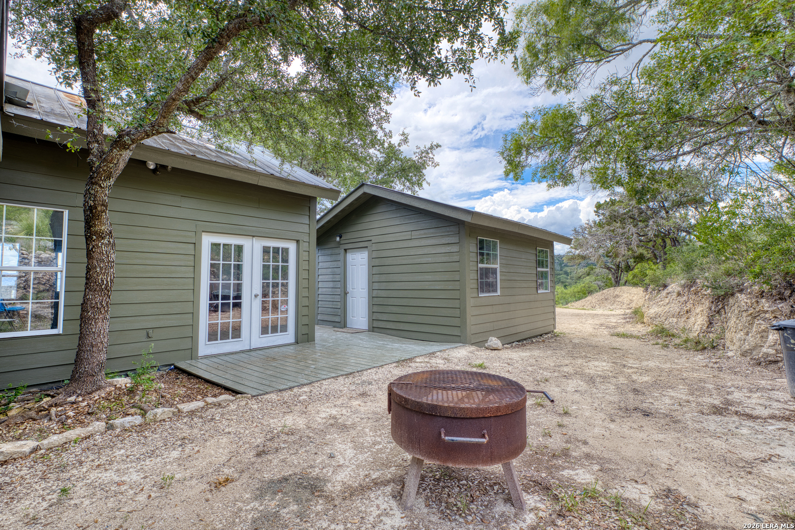 574 N Saddle Mountain Road Leakey TX 78873