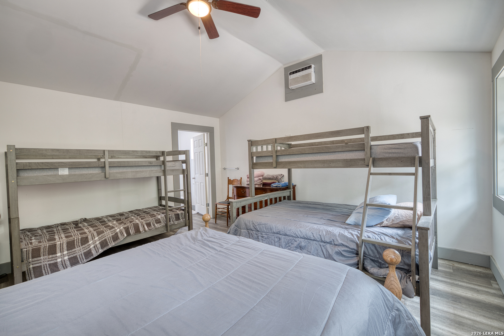 574 N Saddle Mountain Road Leakey TX 78873