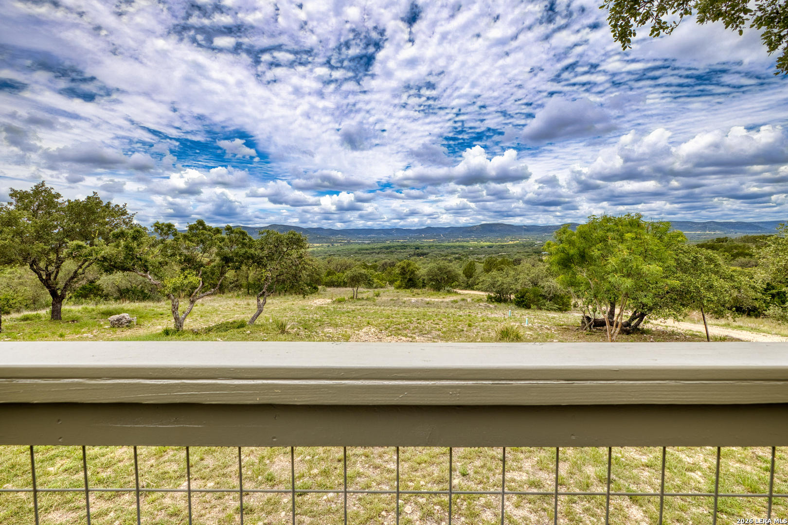 574 N Saddle Mountain Road Leakey TX 78873