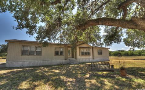 158 River Valley Road Rio Frio TX 78879