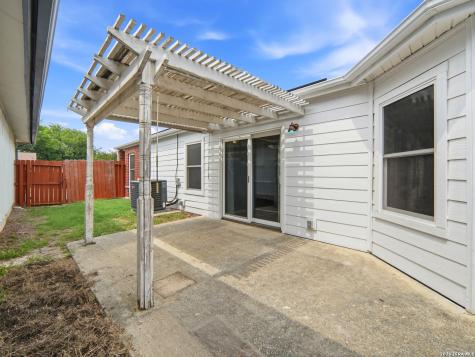 659 Meadow Arbor Lane Universal City TX 78148