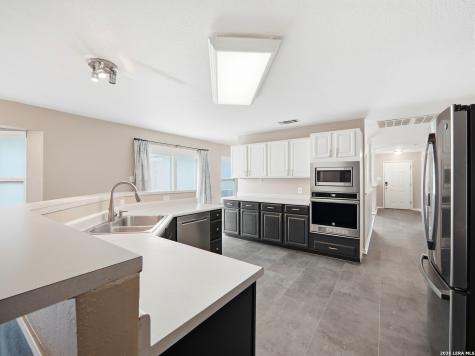 659 Meadow Arbor Lane Universal City TX 78148
